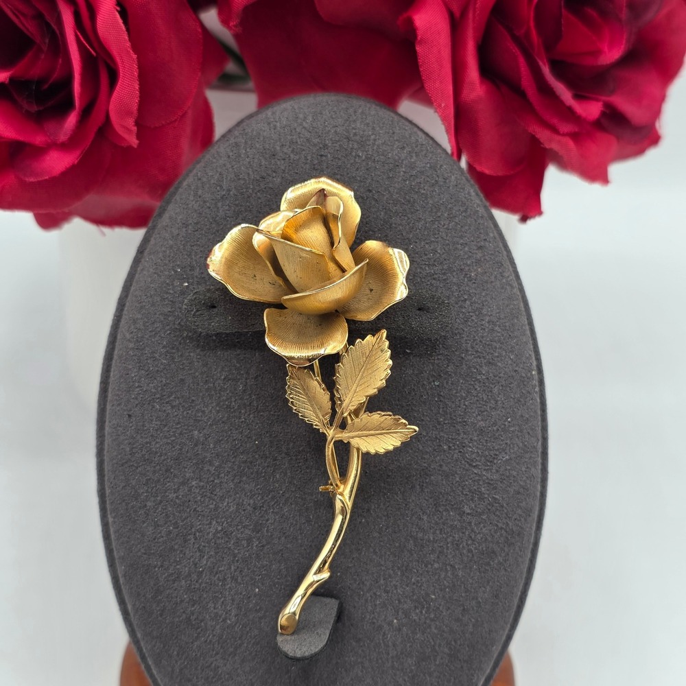 Giovanni Coro Signed Vintage Gold Tone Long Stem Rose Brooch Floral Pin Luxury
